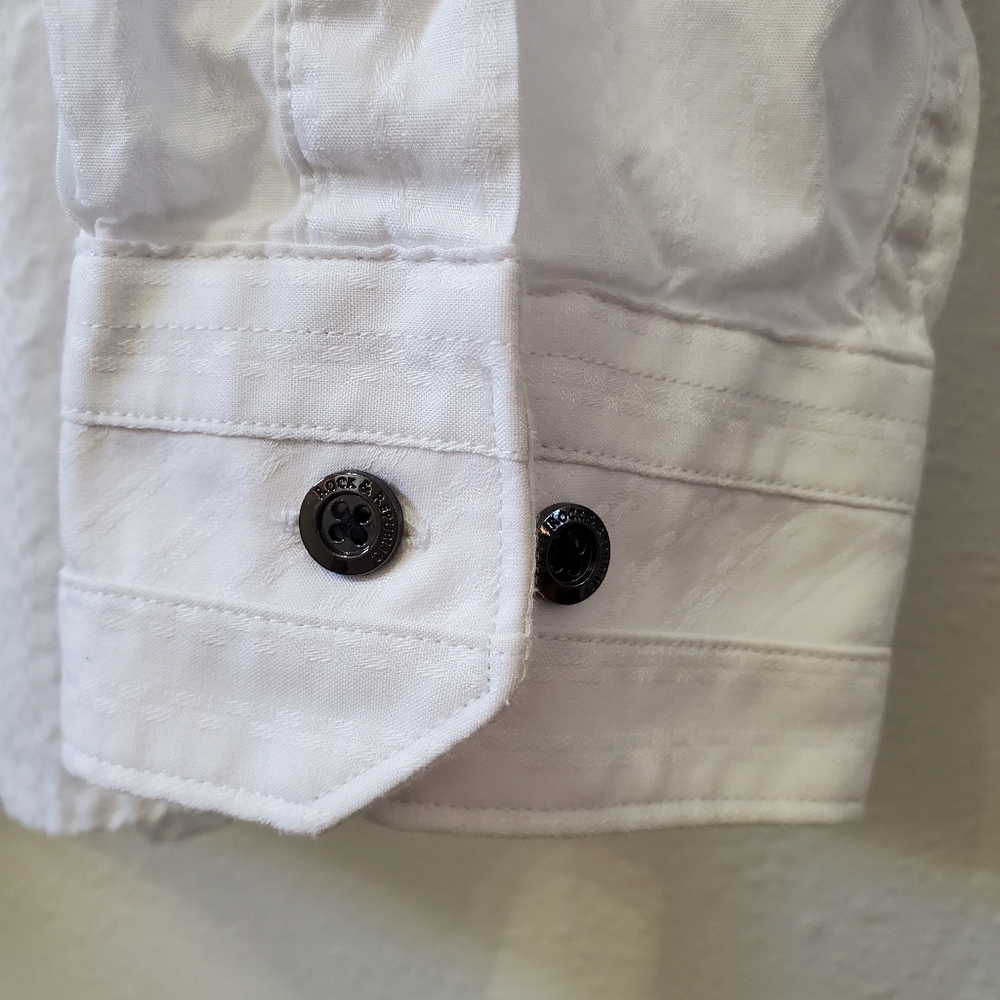 Rock & Republic Long Sleeve Button Up Classic Western Style - Picture 6 of 12